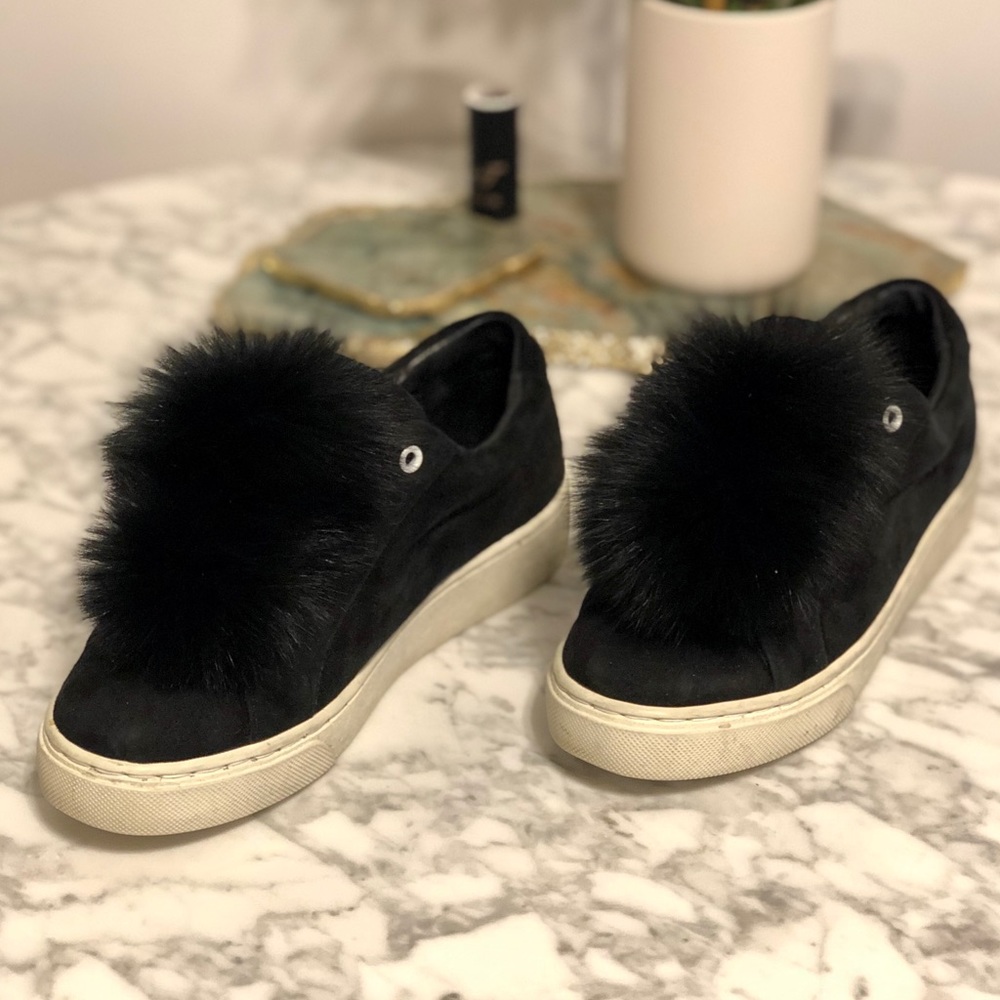 Fur Top Suede Black slip on sneakers